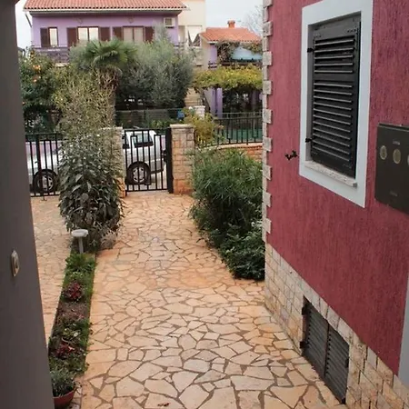 Valbandon 8 * Stinjan