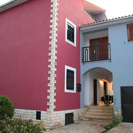 Valbandon 8