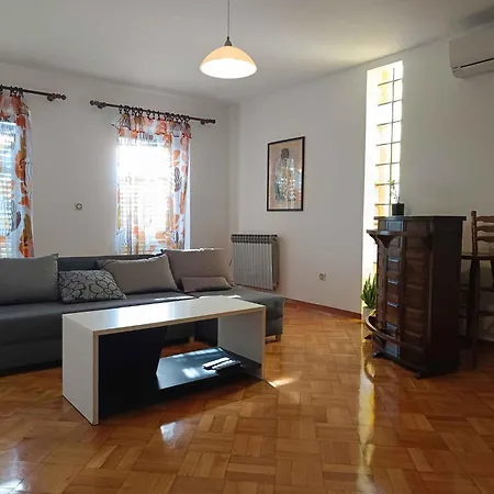 Valbandon 8 Štinjan