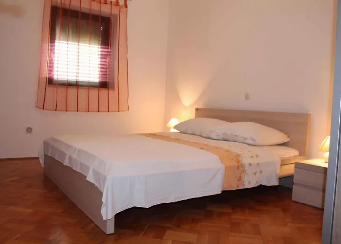 Appartement Valbandon 8 *