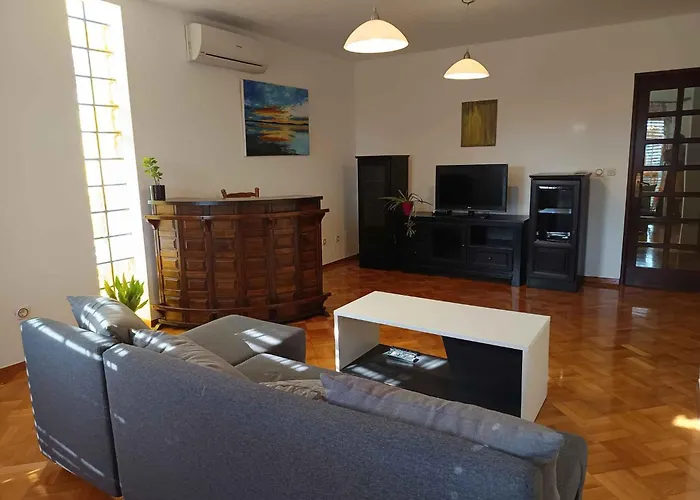 Valbandon 8 * Štinjan